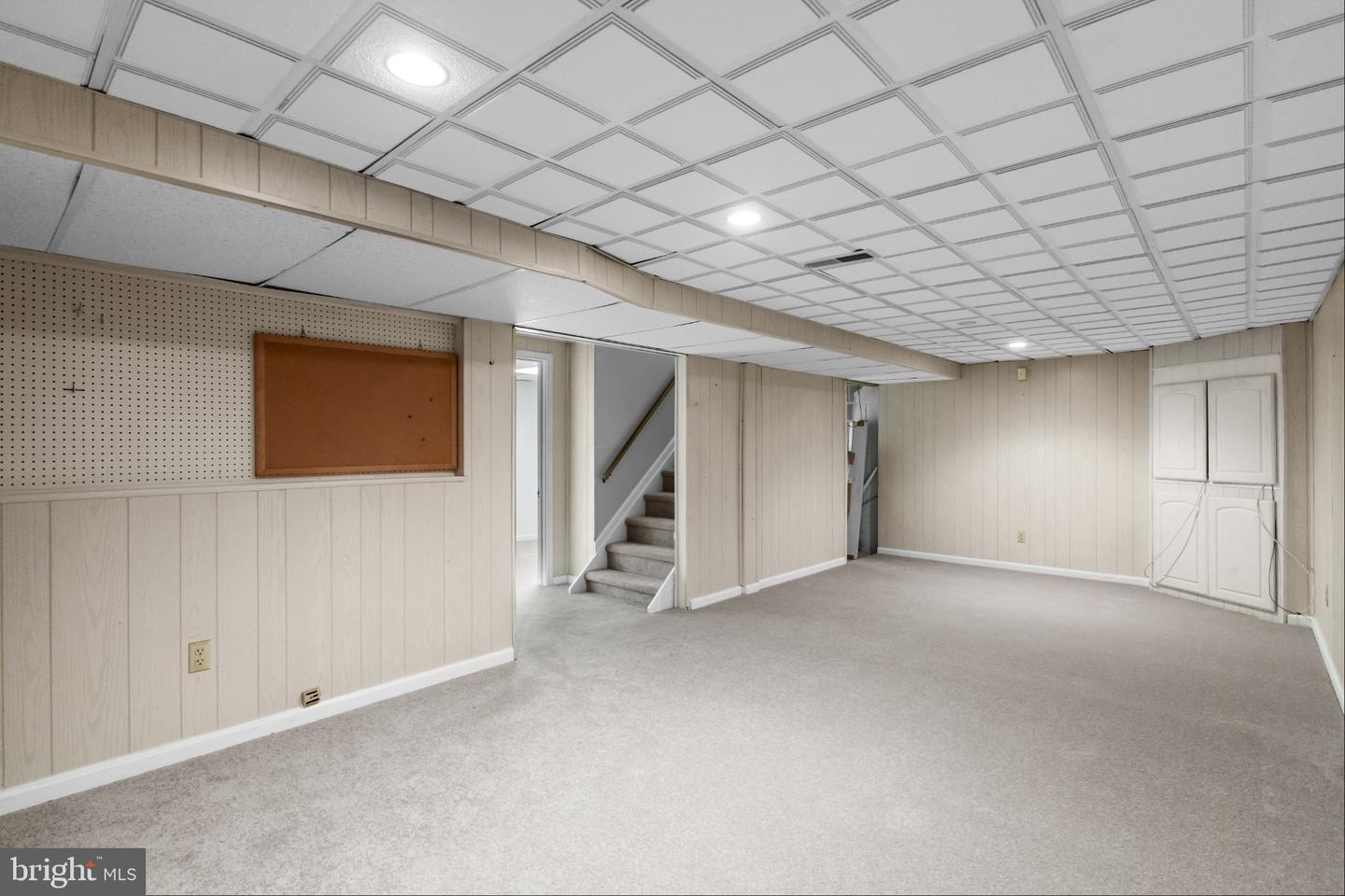 1196 Francine Property Photo 31