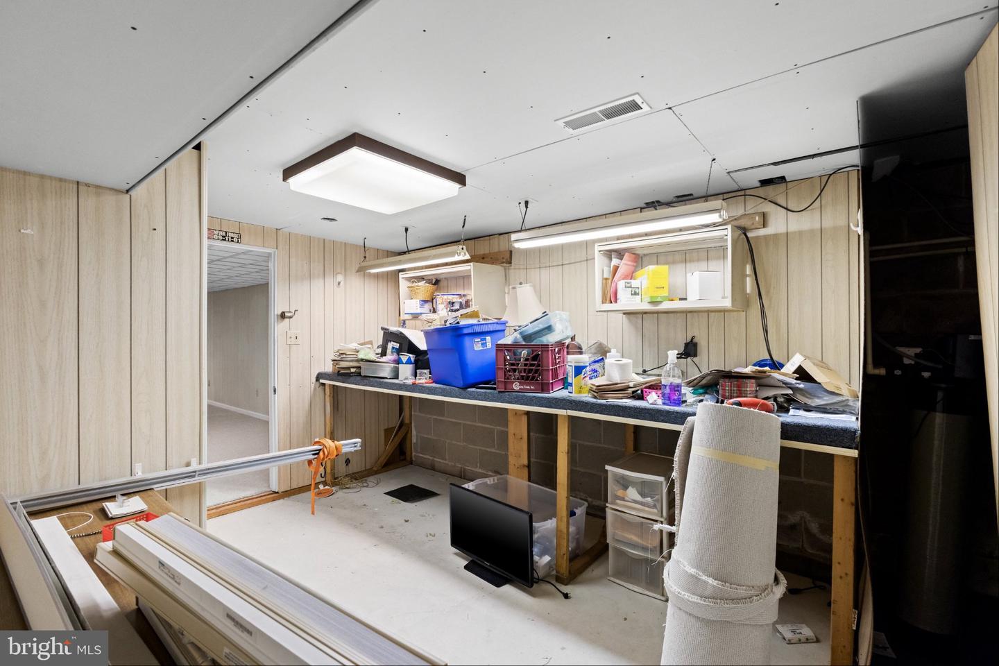 1196 Francine Property Photo 36