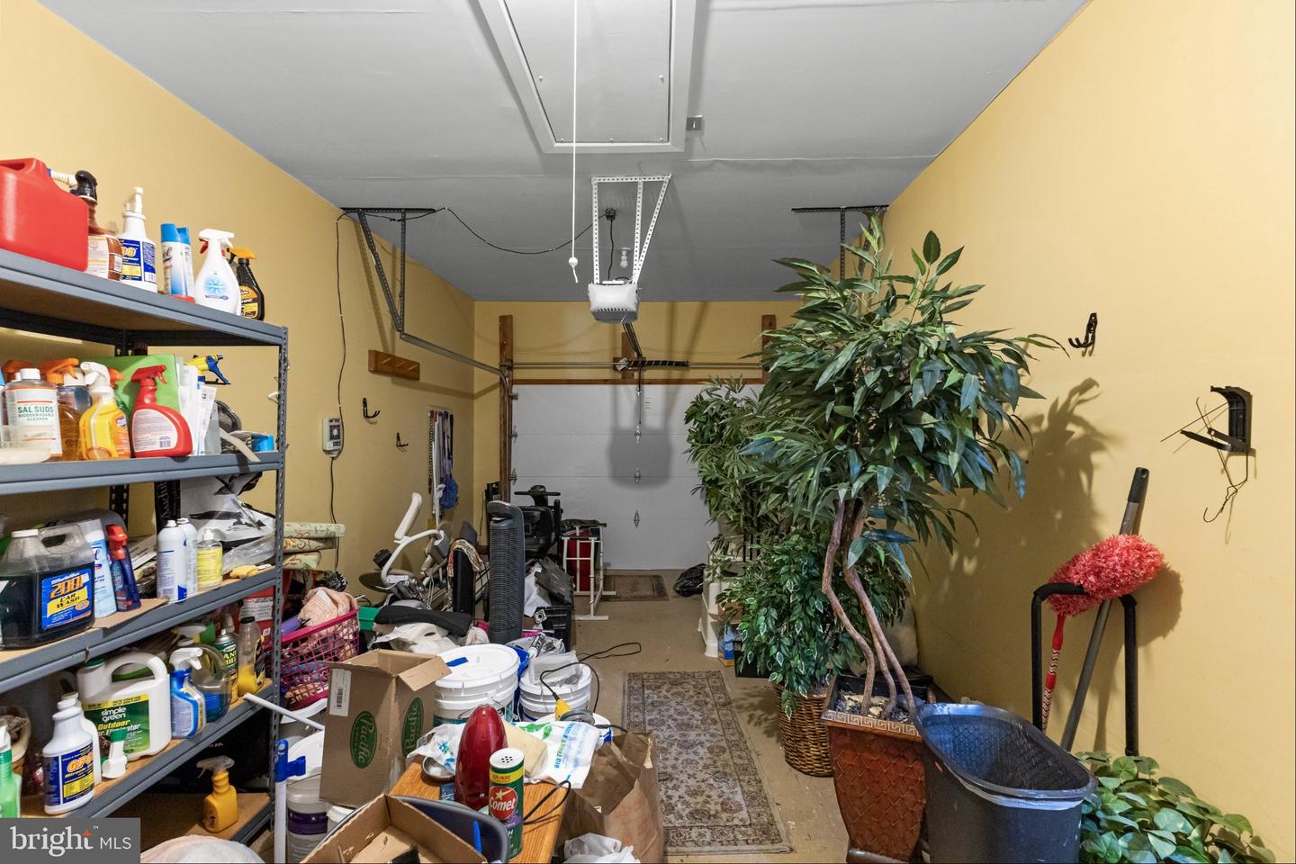 1196 Francine Property Photo 37