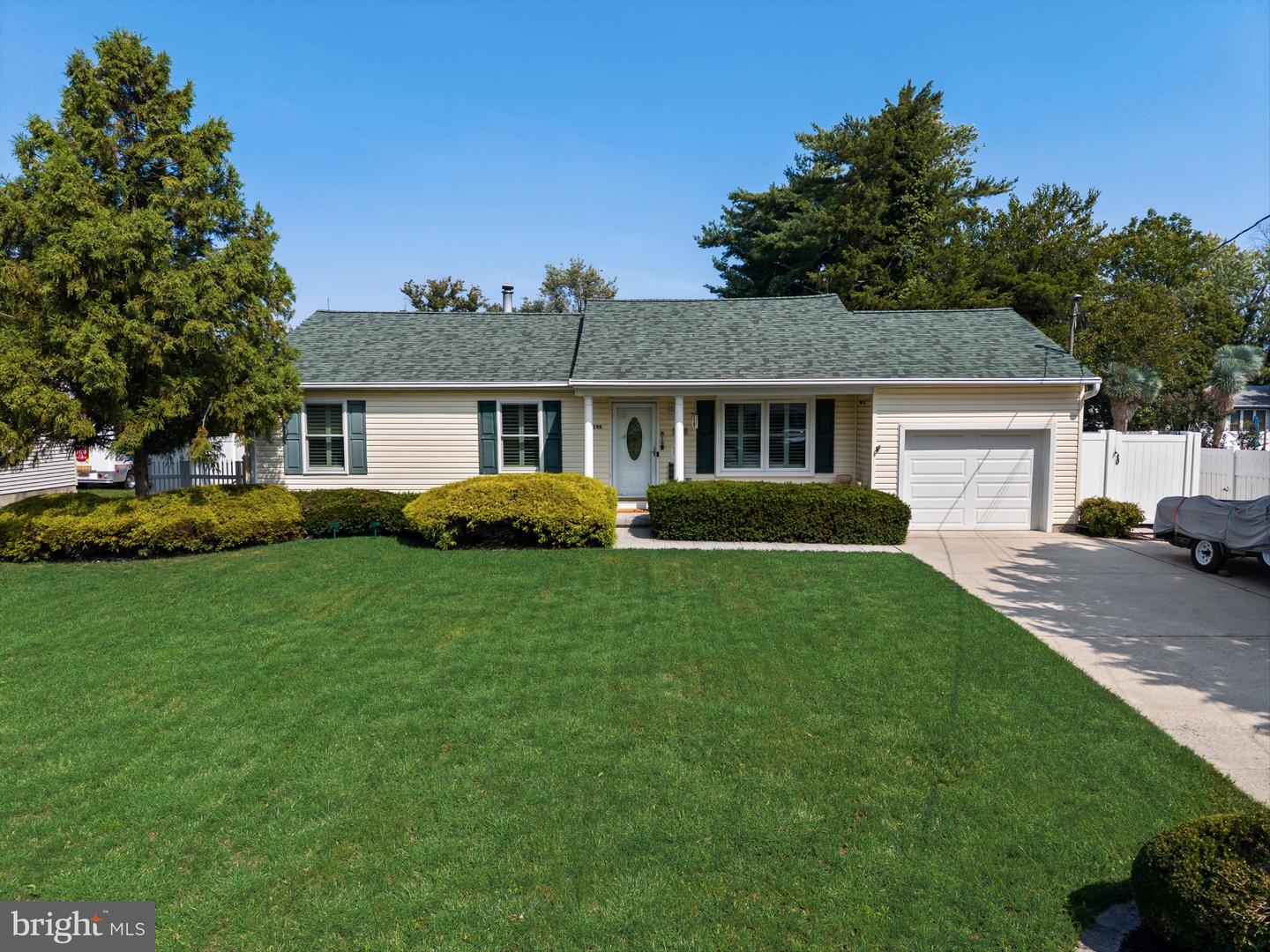 1196 Francine Property Photo 42