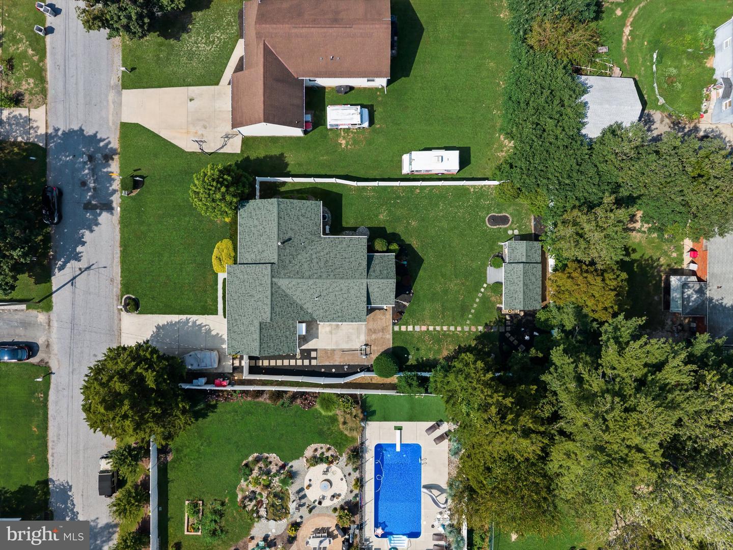 1196 Francine Property Photo 45