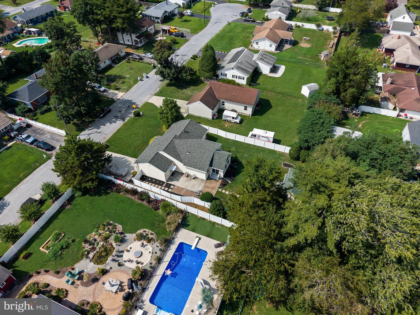 1196 Francine Property Photo 49