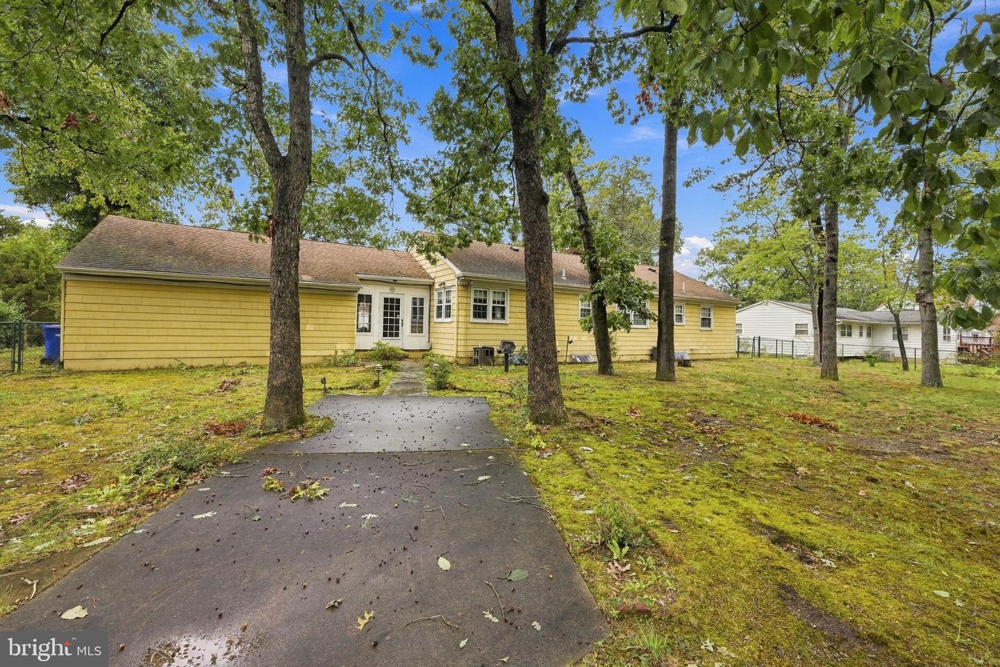81 N Sharp St Property Photo 25