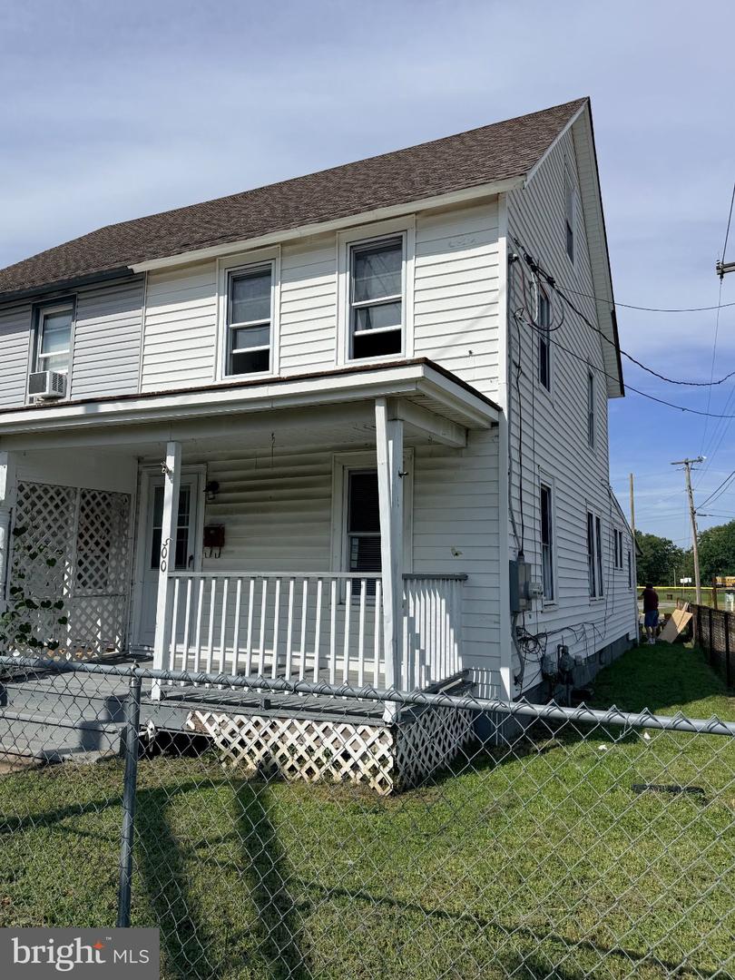 500 Sharp St N Property Photo 1