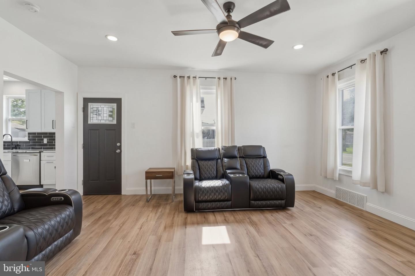 1577 Highway 77 Property Photo 4