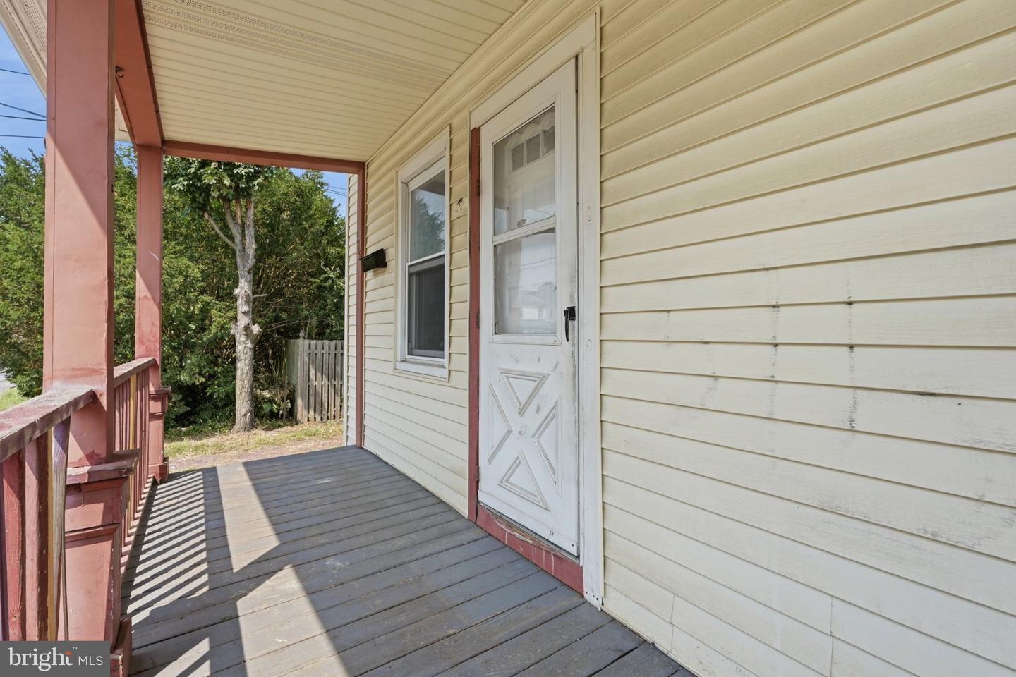 515 Dock St Property Photo 4