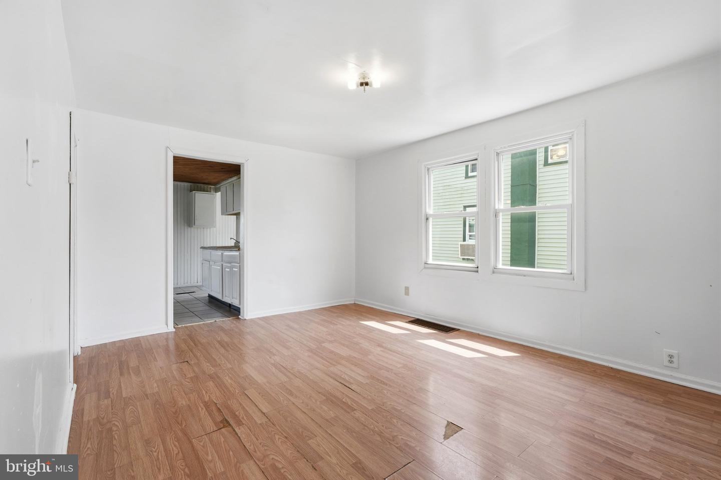 515 Dock St Property Photo 10