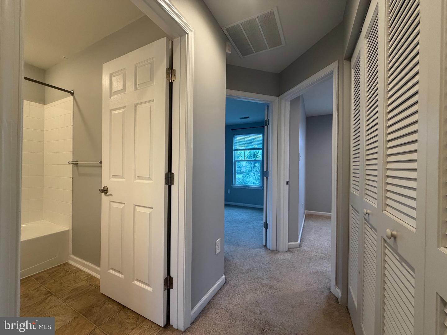 2102 E Oak Rd #n6 Property Photo 20