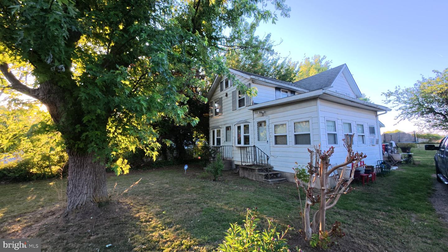 647 Buckshutem Rd Property Photo 1