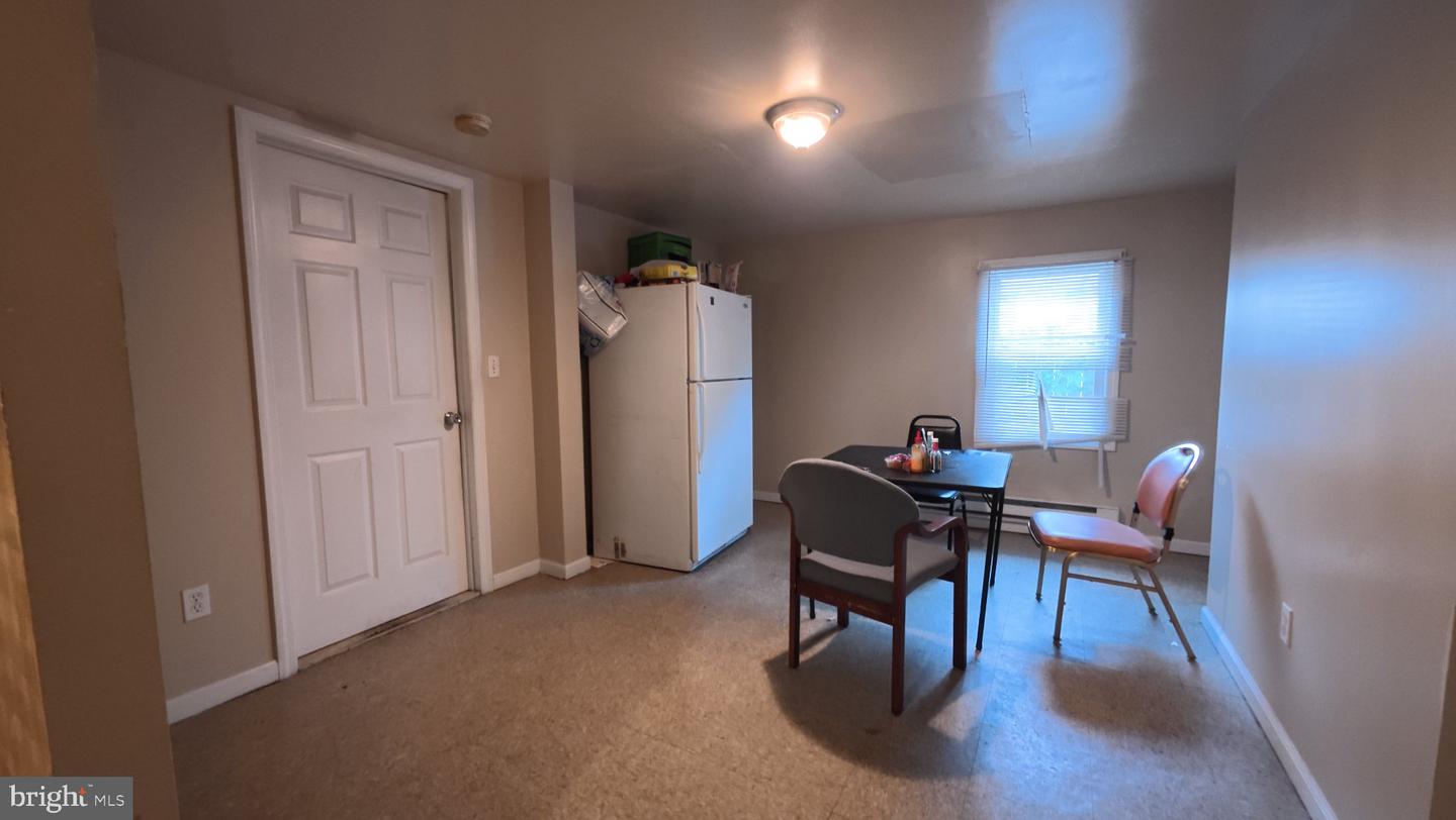 56 Walnut St Property Photo 4