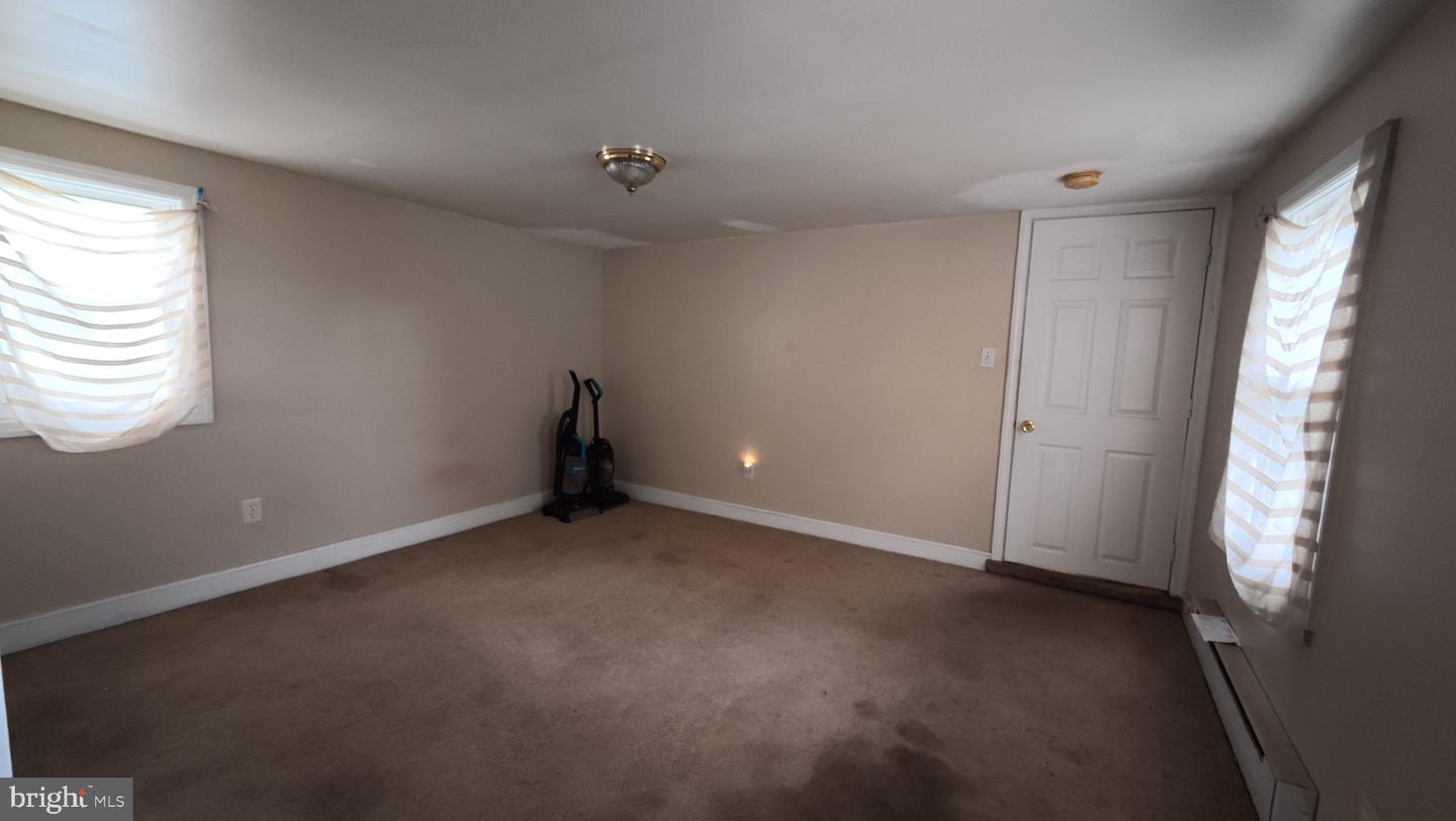 56 Walnut St Property Photo 15