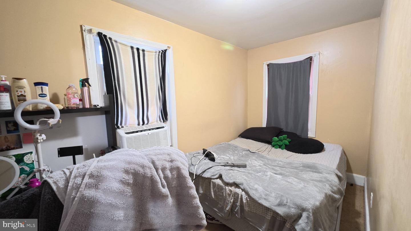56 Walnut St Property Photo 17