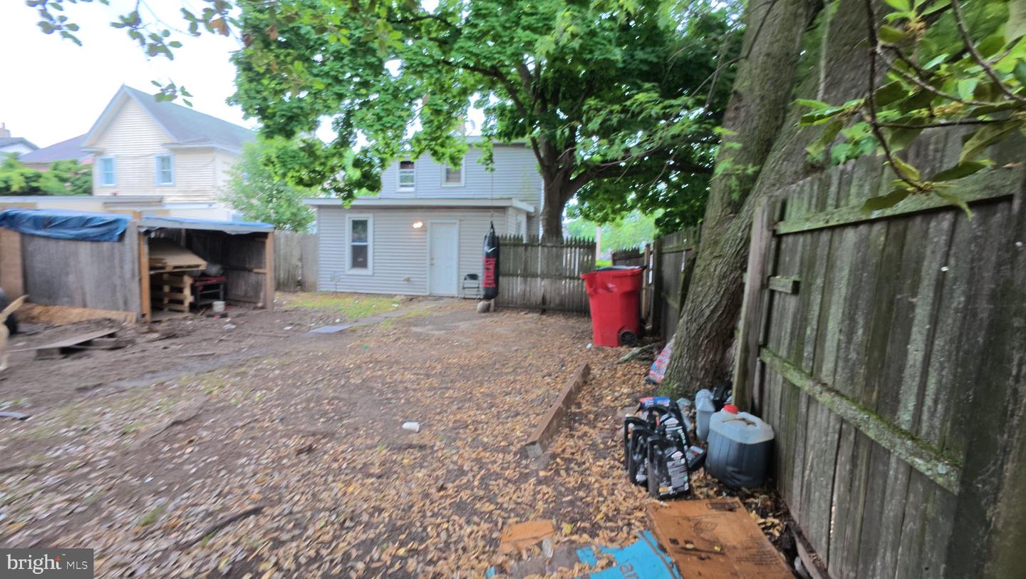 56 Walnut St Property Photo 18