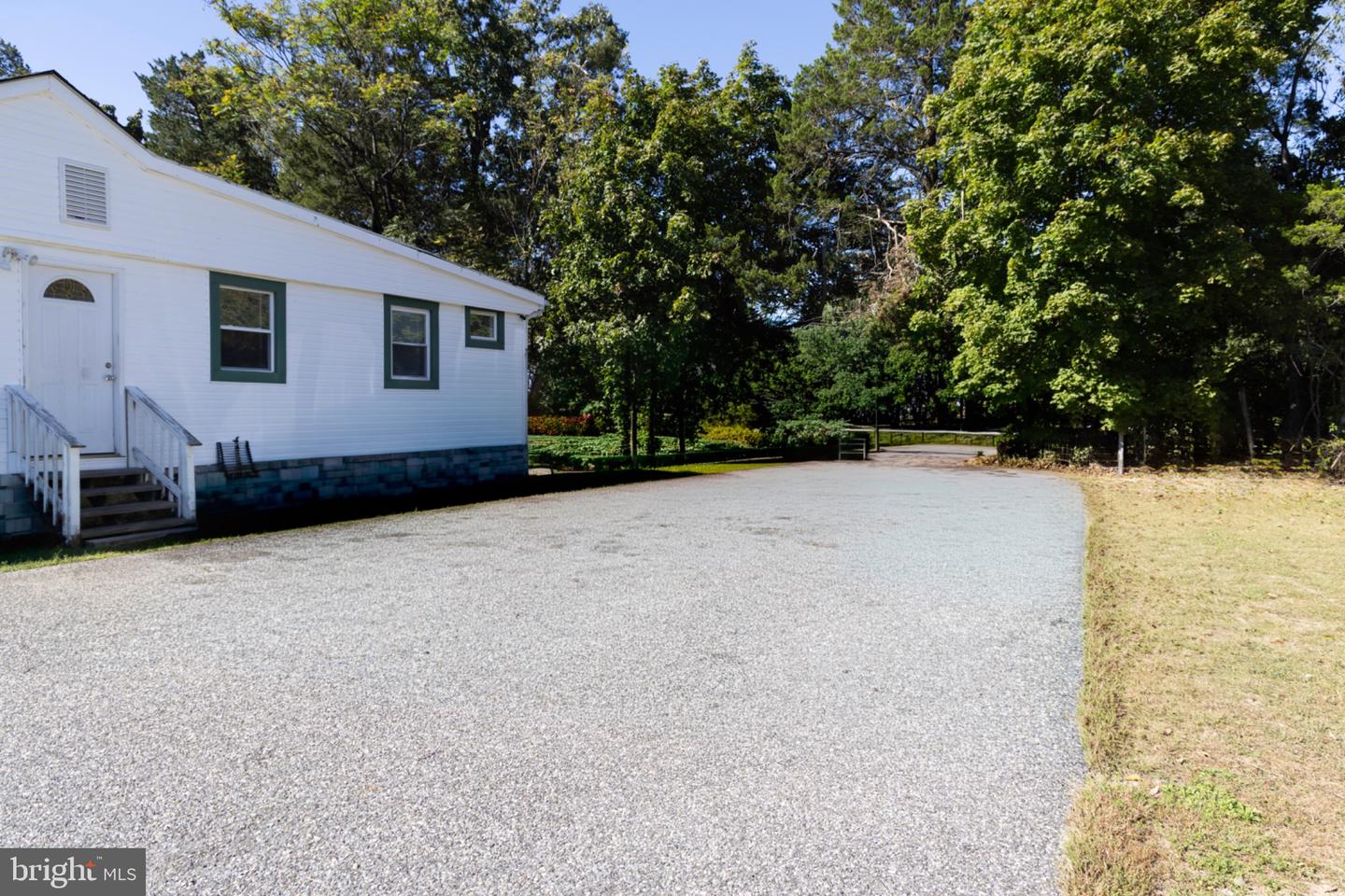 1278 W Oak Rd Property Photo 4
