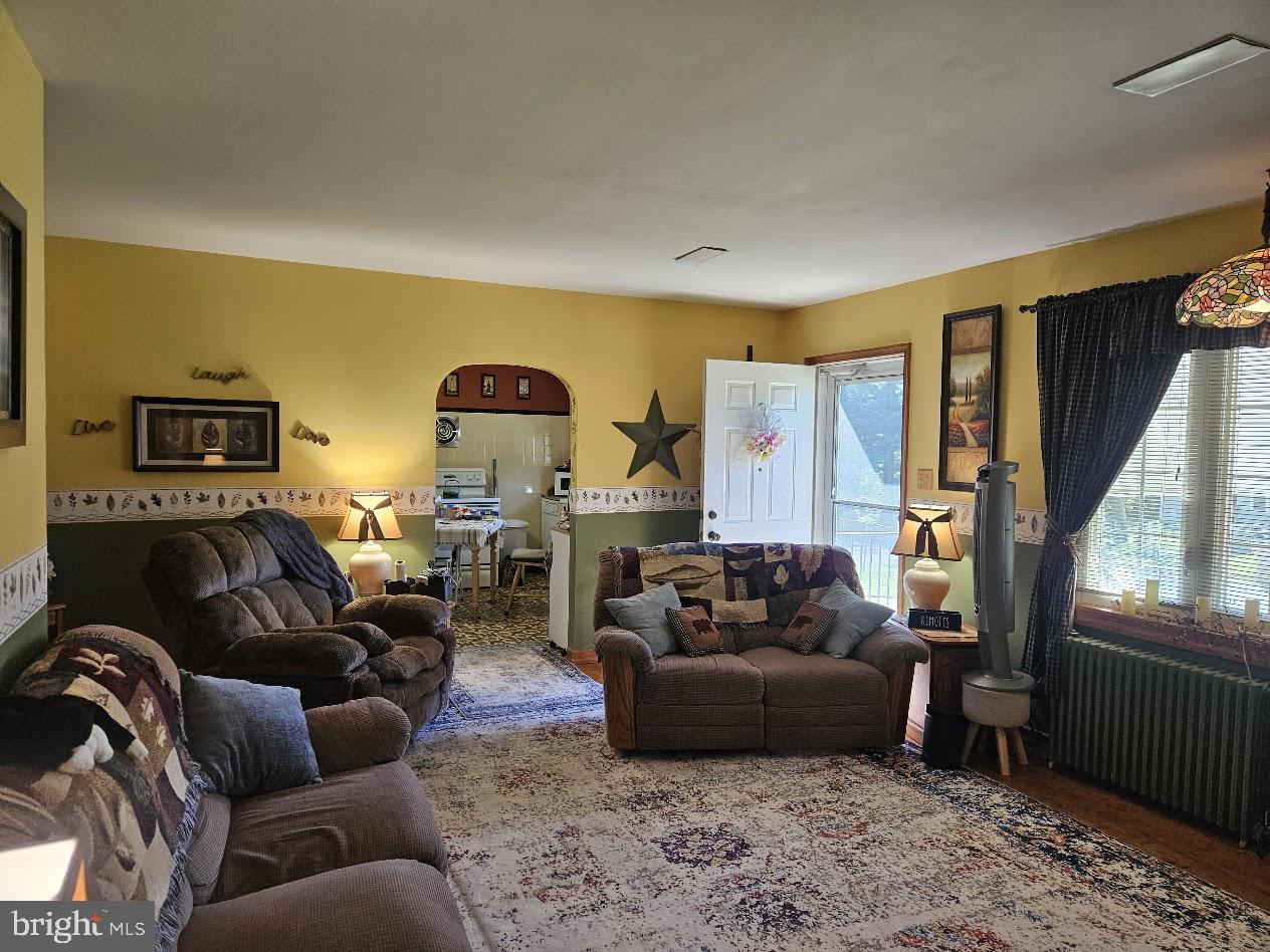 1128 W Park Ave Property Photo 5