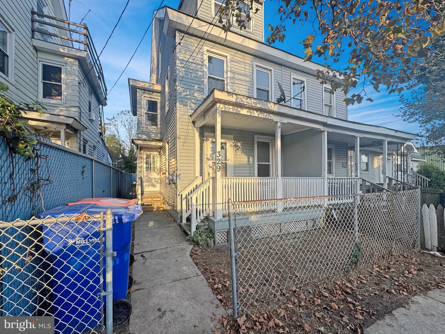 329 S 3RD ST Property Photo 1