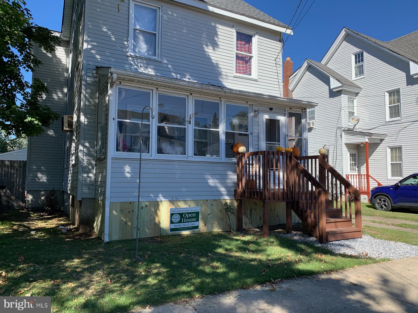 20 W GREEN ST Property Photo 1