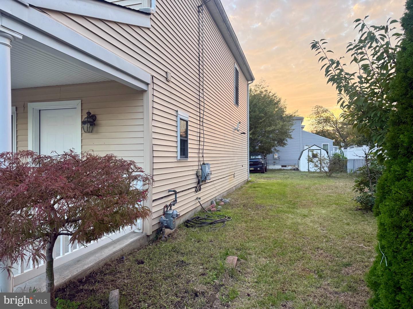 900 Dock St. Property Photo 4
