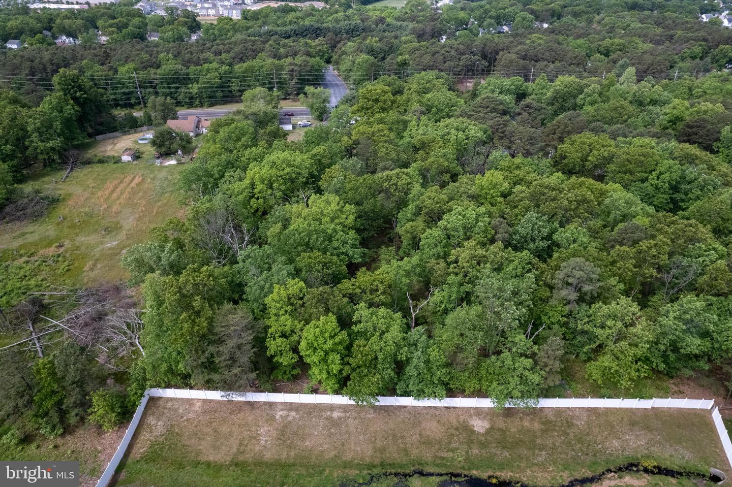950 New Brooklyn Rd Property Photo 4