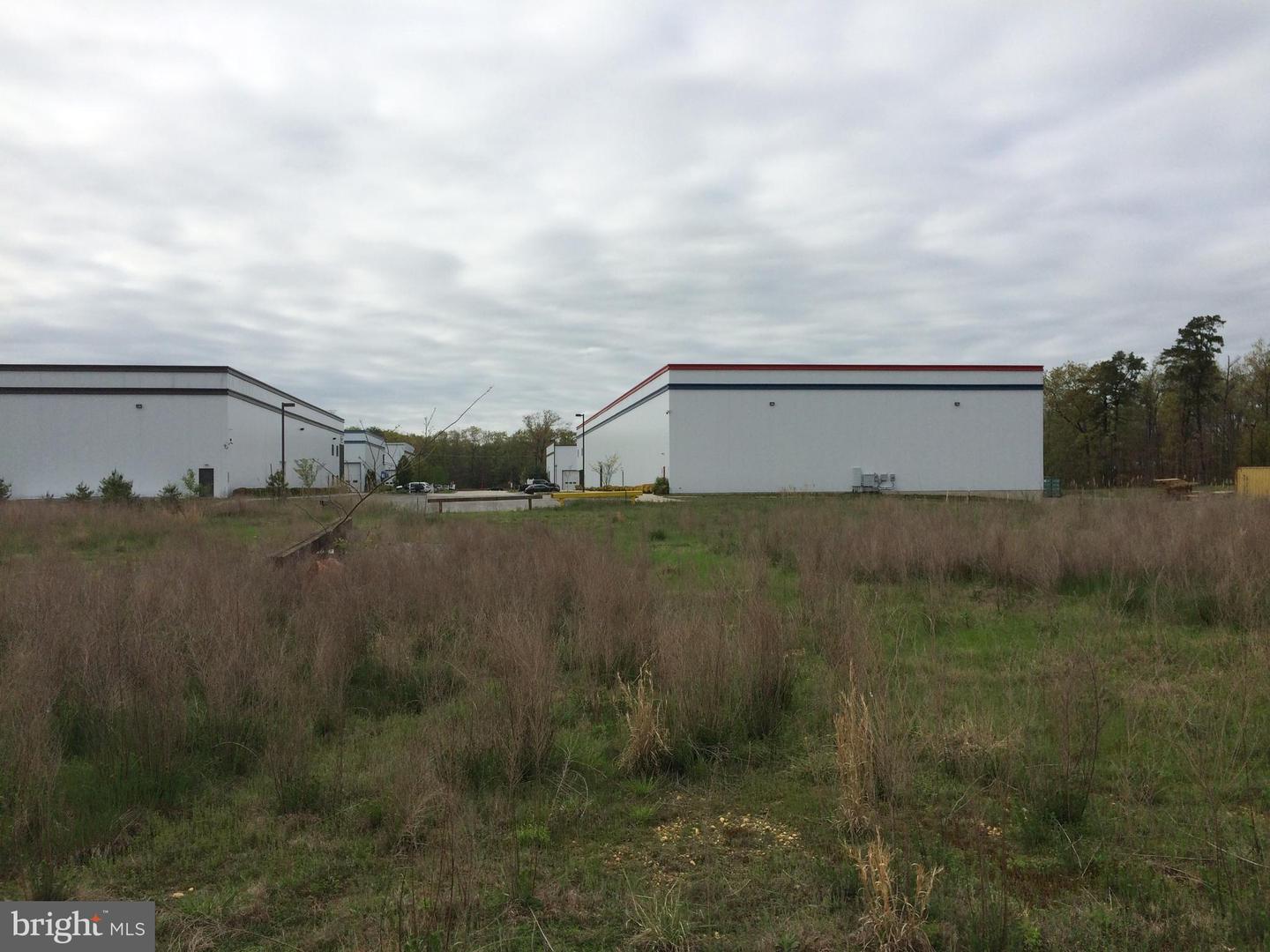 104 Allied Parkway Property Photo 3