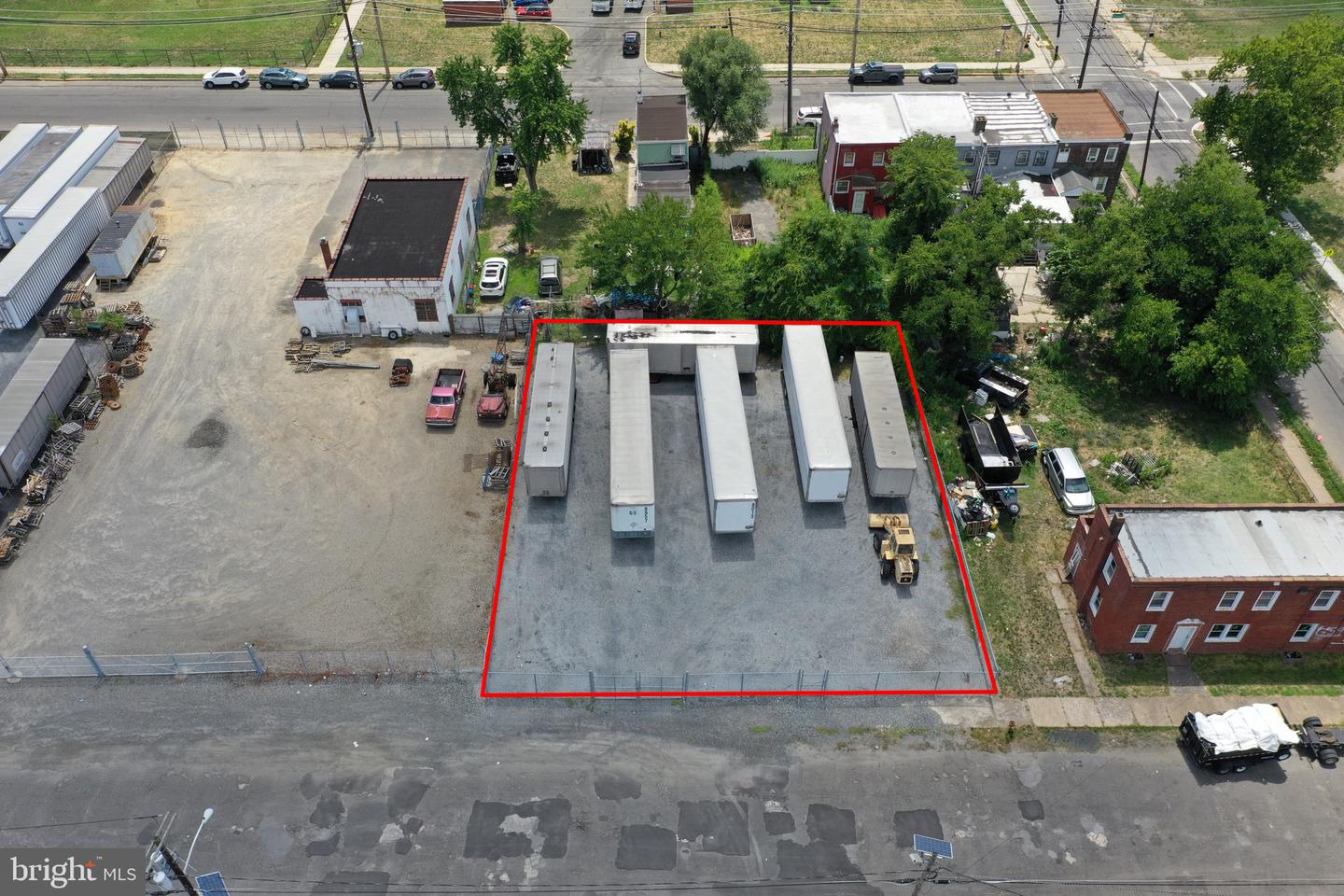 914 SYLVAN ST Property Photo 1
