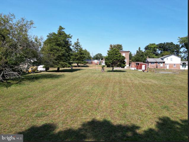 56 Brown Ave Property Photo 5