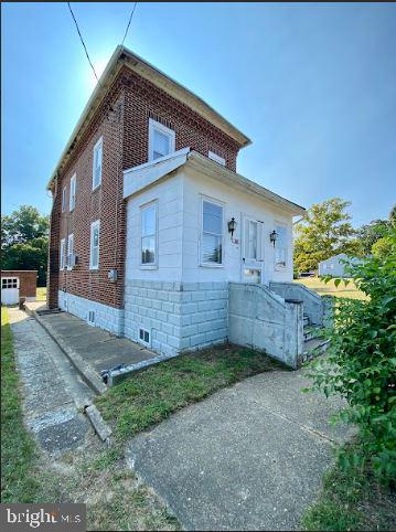 56 Brown Ave Property Photo 16