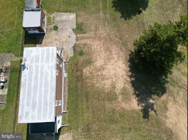 56 Brown Ave Property Photo 25