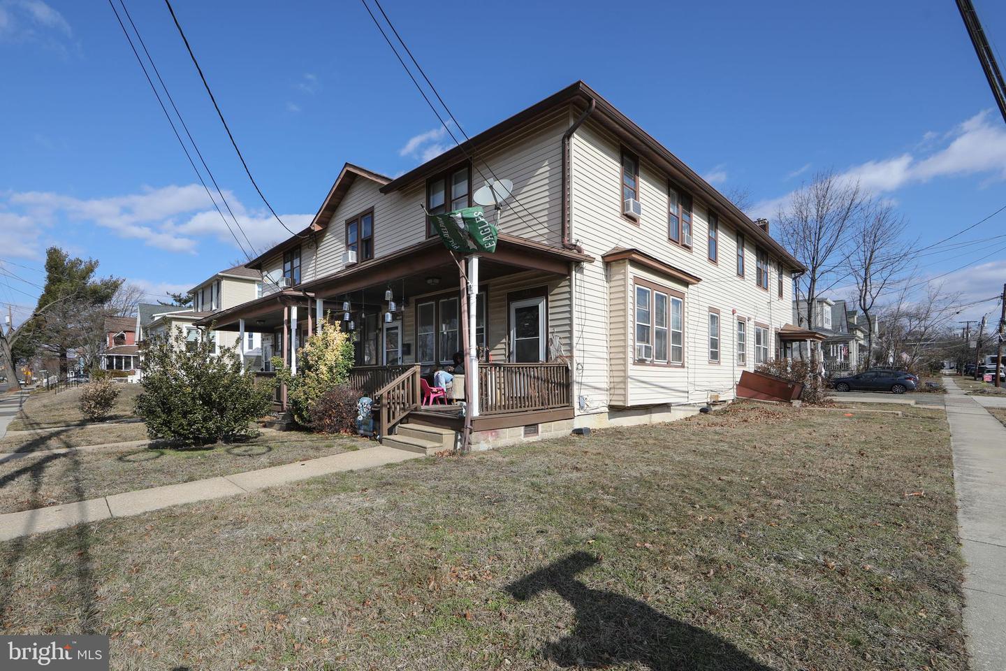 617 Newton Ave Property Photo 5