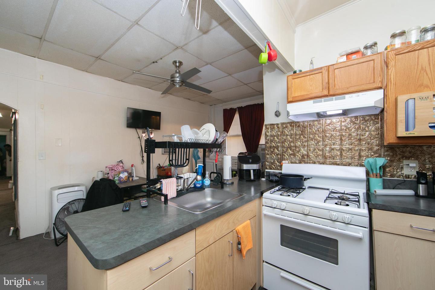 617 Newton Ave Property Photo 60
