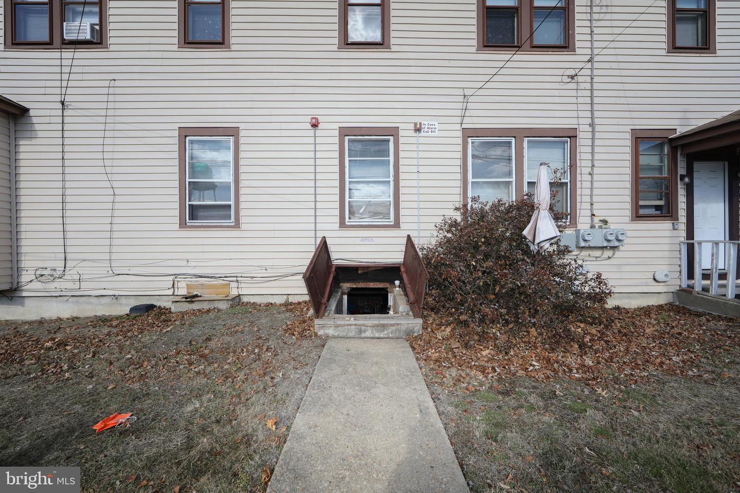 617 Newton Ave Property Photo 117