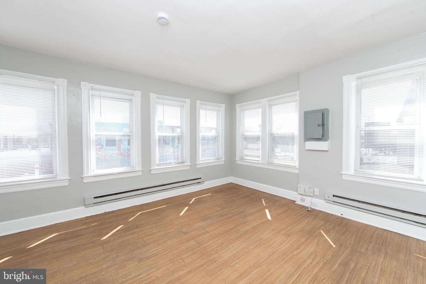 2707 Westfield Ave Property Photo 10