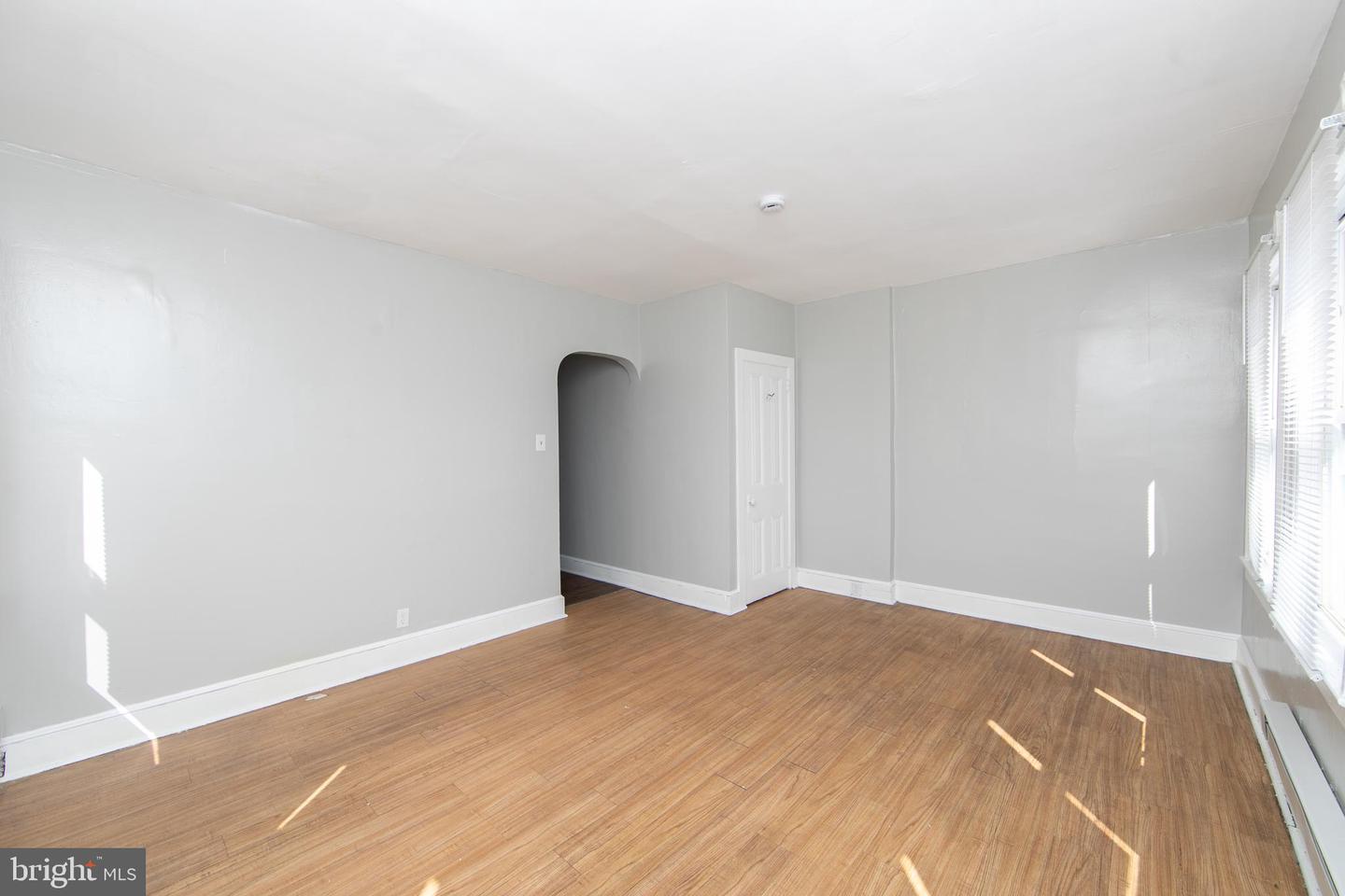 2707 Westfield Ave Property Photo 12