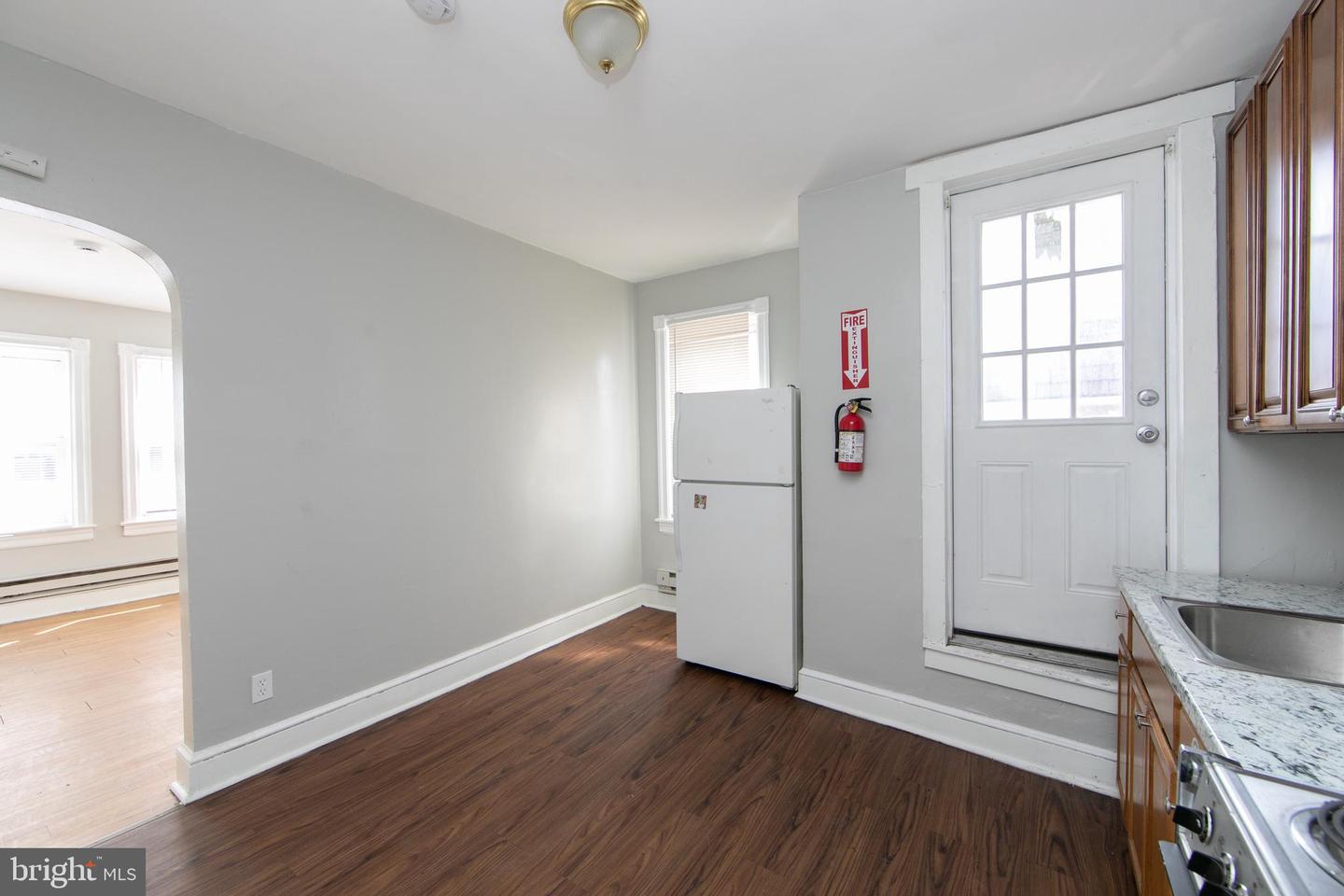 2707 Westfield Ave Property Photo 17