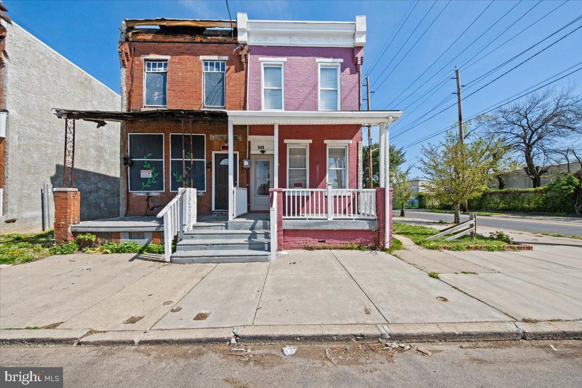 949 Cedar St Property Photo 1