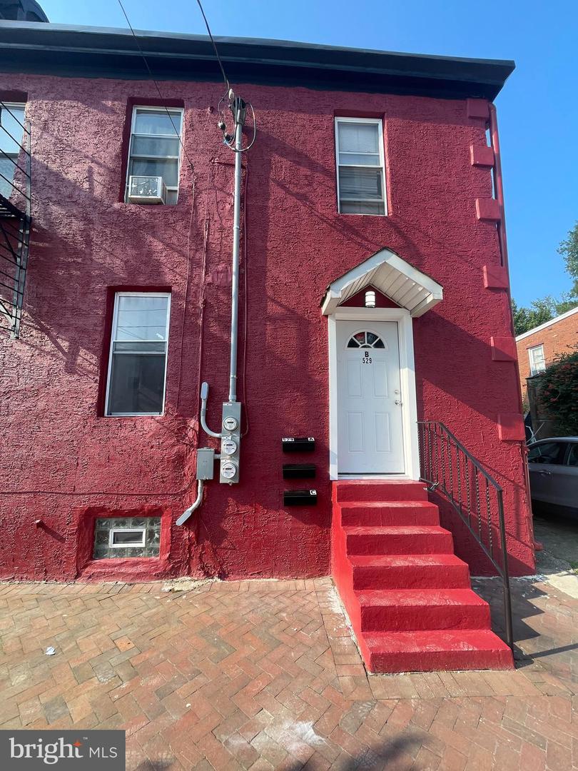529 N 3rd St #b Property Photo 1