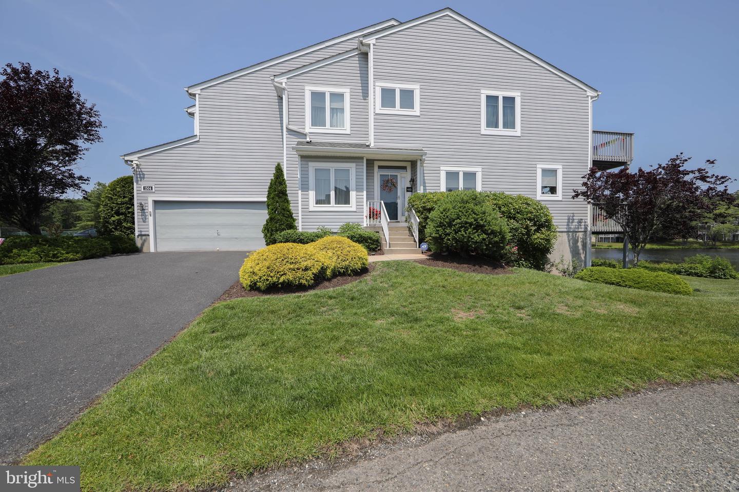 1504 Champlain Dr Property Photo 1