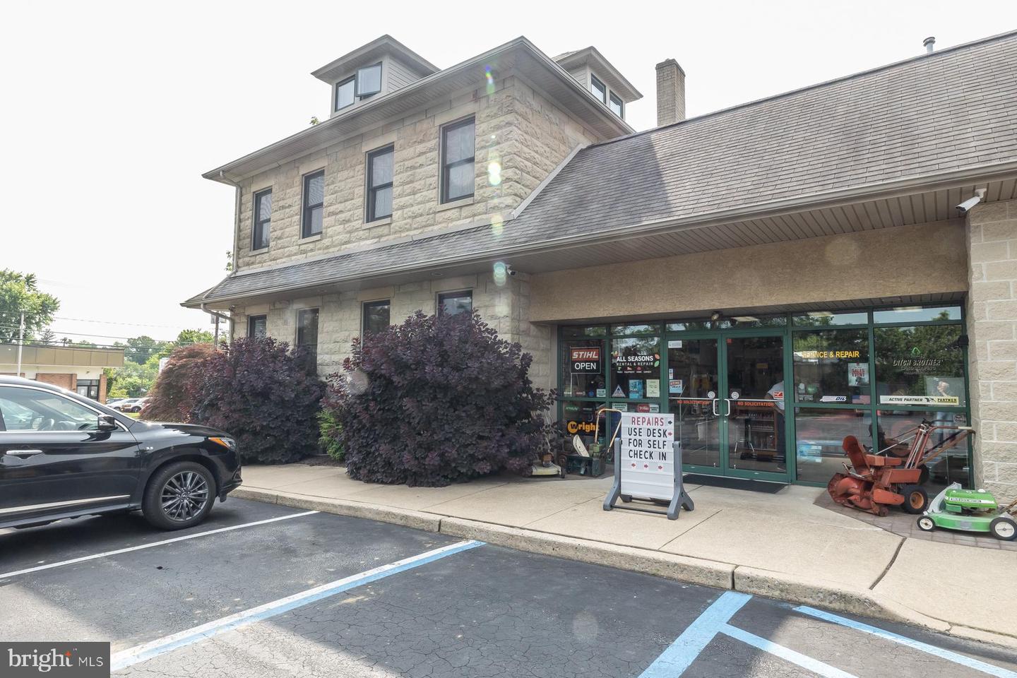 148 S White Horse Pike Property Photo 11