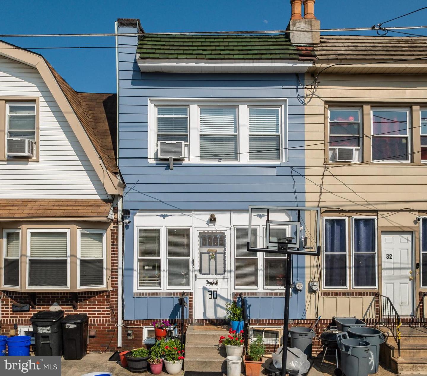 30 Bellevue Ter Property Photo 1