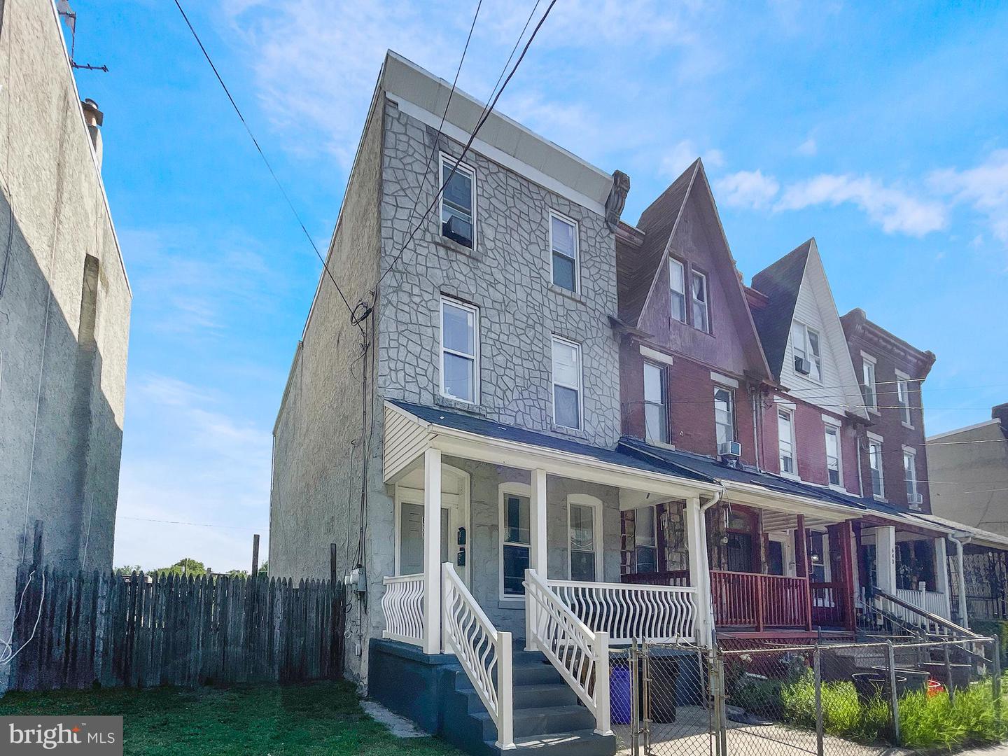 639 State St Property Photo 24