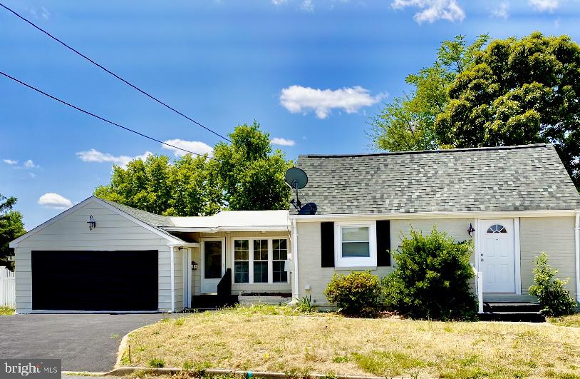 304 W Evesham Rd #d Property Photo 1