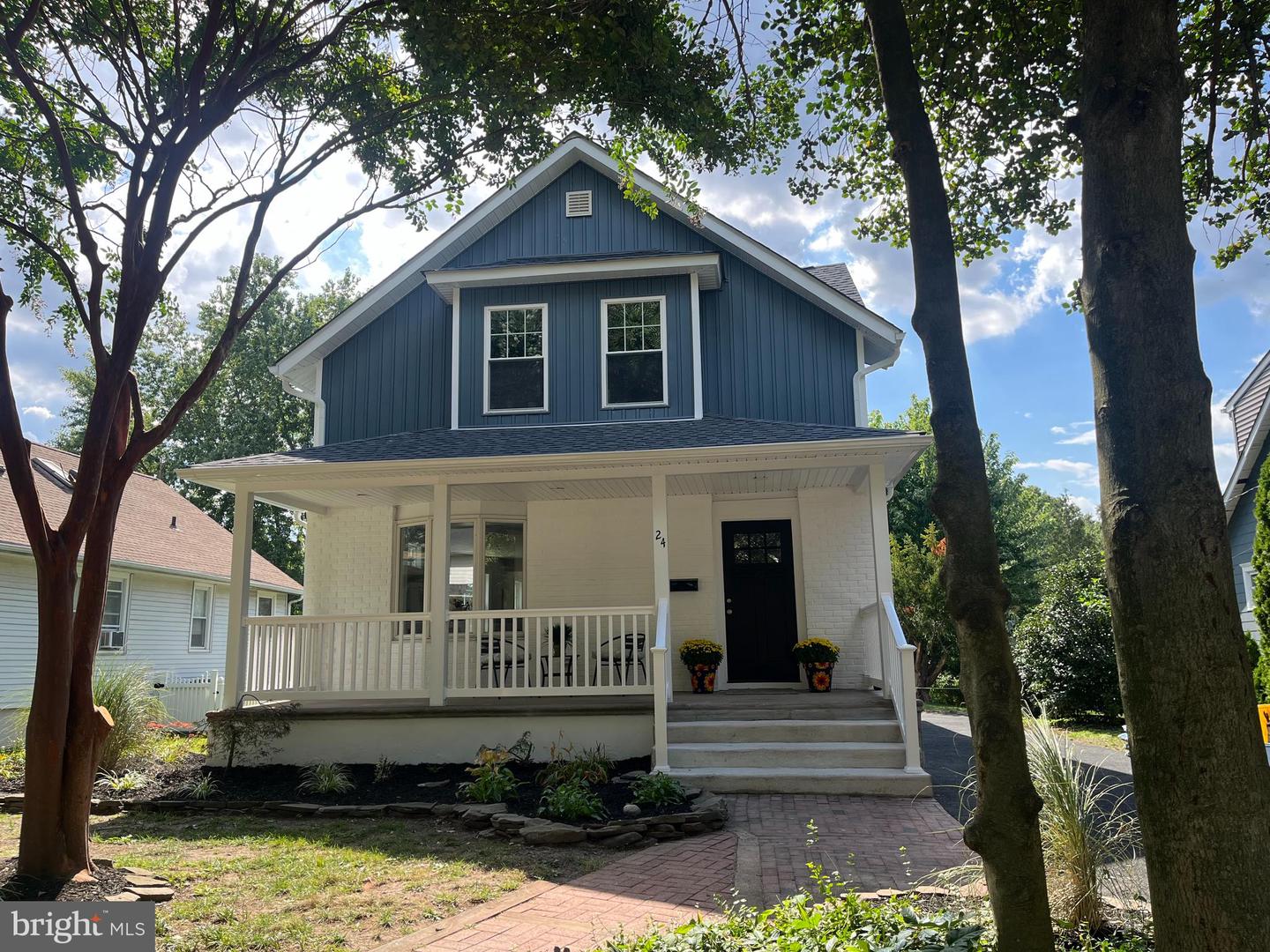 24 N Logan Ave Property Photo 1