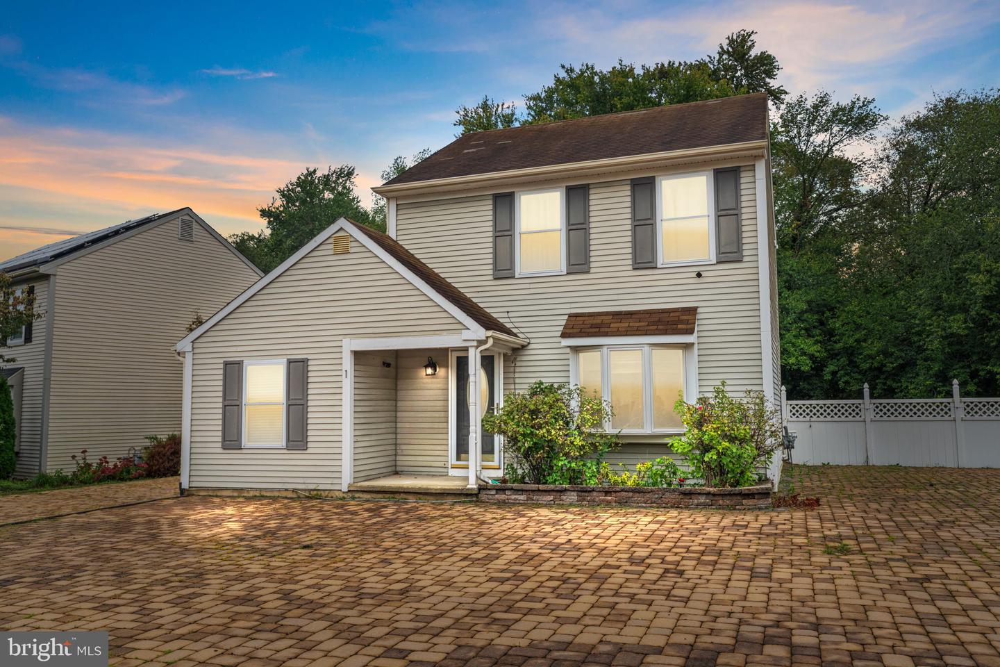 1 Woodhaven Way Property Photo 1