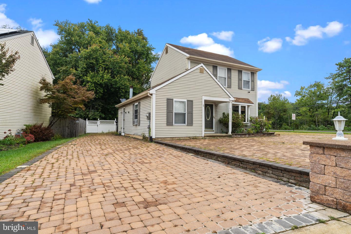1 Woodhaven Way Property Photo 3