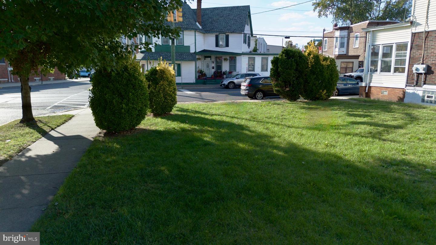 200 N Broadway Property Photo 3