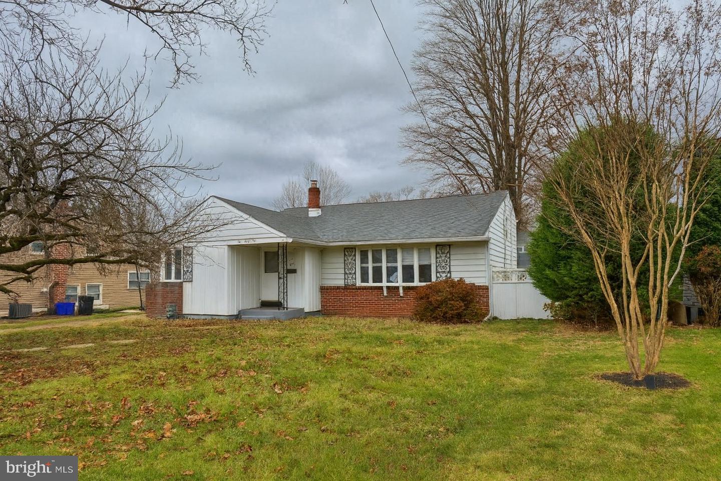 124 Ivins Ave Property Photo 1