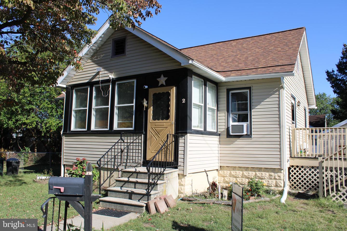 2 Stites Ave Property Photo 2