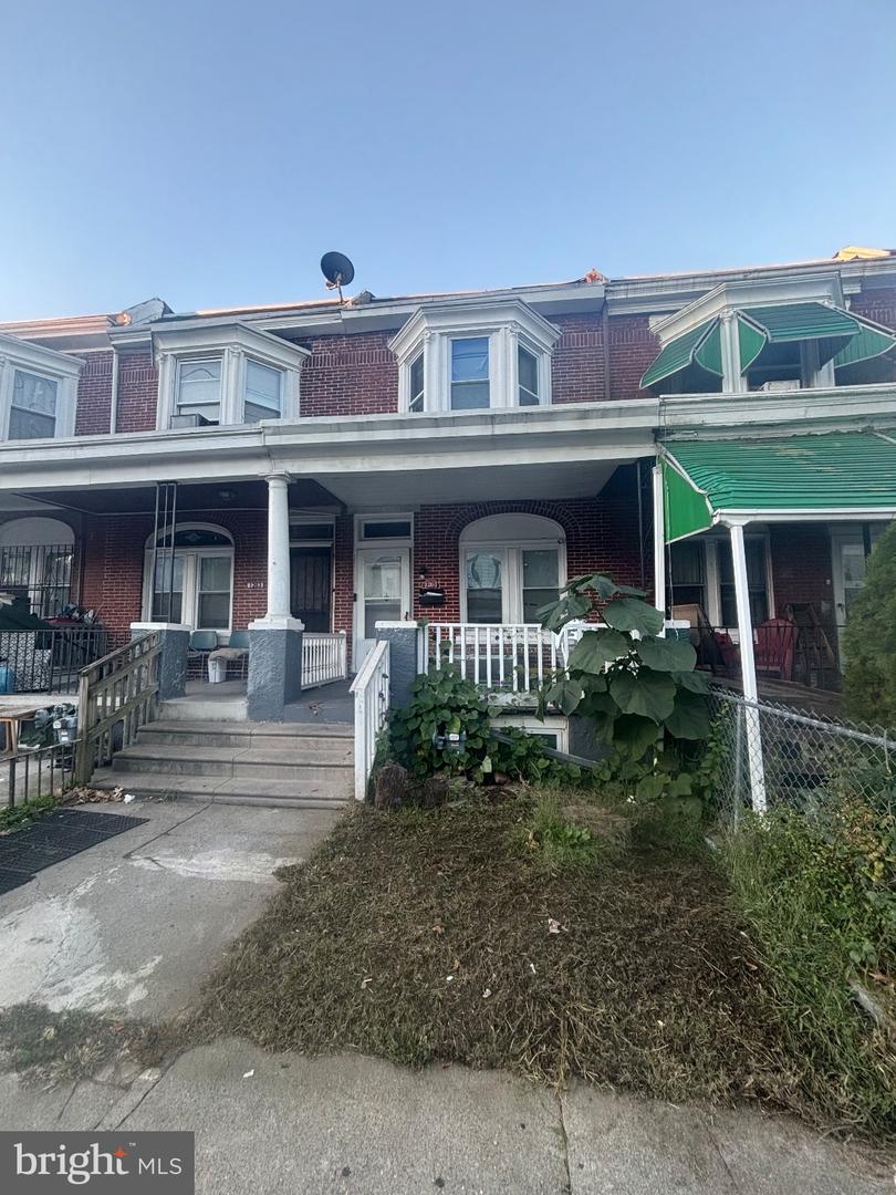 1261 KENWOOD AVE Property Photo 1