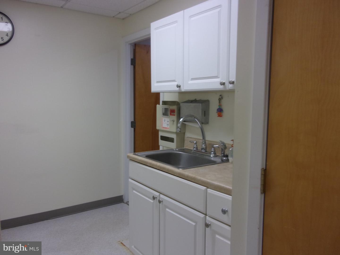 2301 E Evesham Ave #503 Property Photo 7