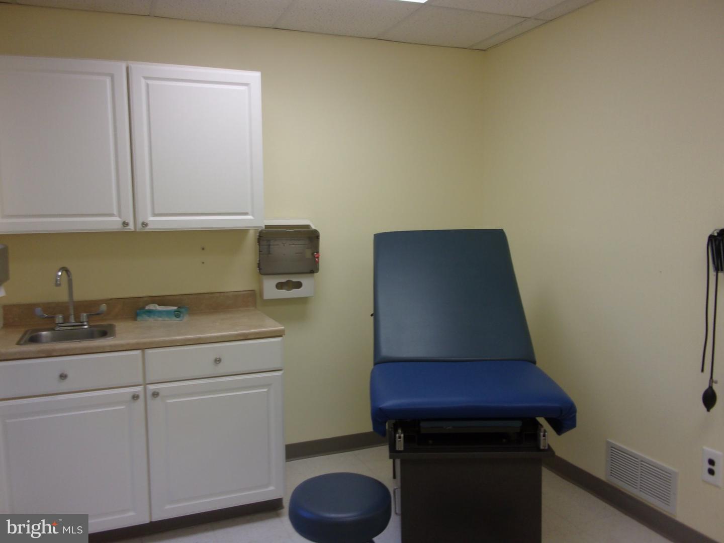 2301 E Evesham Ave #503 Property Photo 10